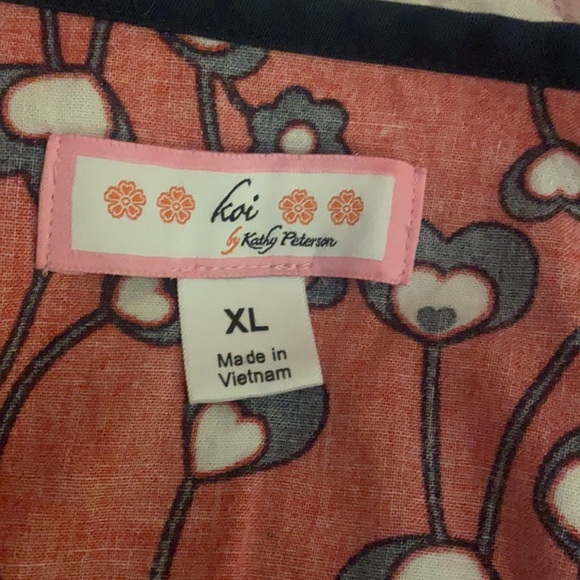 Red and Black Heart scrub top - Picture 5 of 5